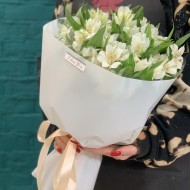 Букет из белых альстромерий Букет из белых альстромерий